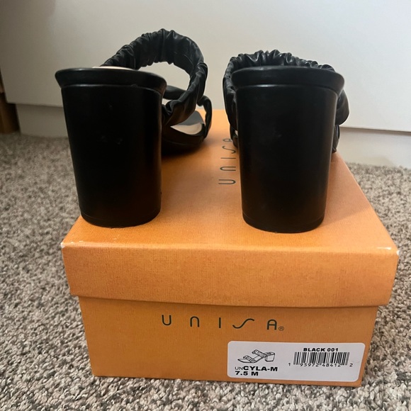 Unisa Black Block Heels - Picture 5 of 6